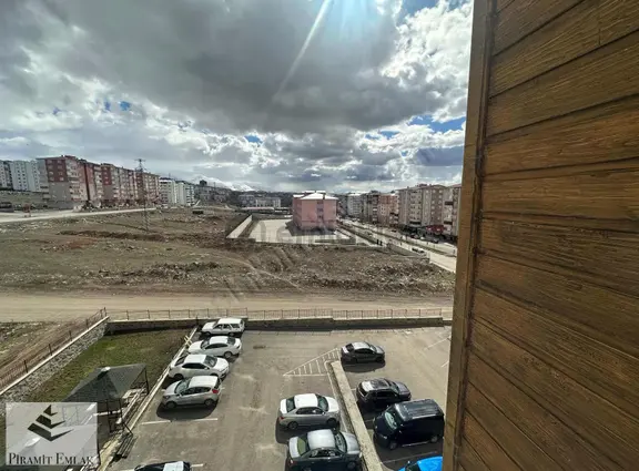 Piramit Gm'den Hilalkent'te Satılık 3+1 Daire 2