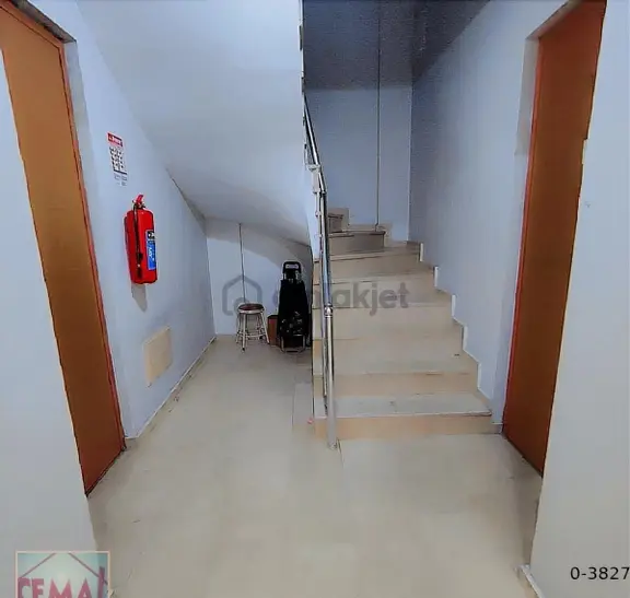 Cemal Emlak Bursa Yıldırım Beyazıt Cdıincirli Evleri Dublex 4+1 2