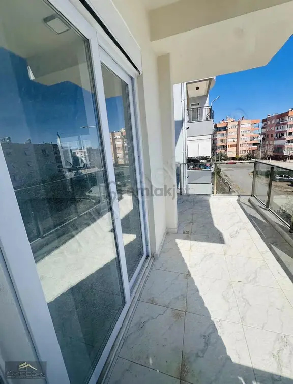 Özdoğan Emlaktan Tranvay Yakını 2+1 100m2 Katta Sıfır Daire 2