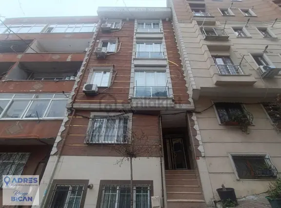 Kağıthane Çağlayan Mah. Bahçeli 2+1 Satılık Daire 75m² 1