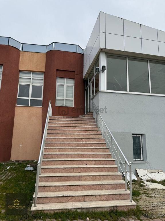 Tekirdağ Süleymanpaşa’da Kiralık Düğün Salonu / Restoran – Üst Katında 1+1 Daire – Ana Yol Üzerinde 1