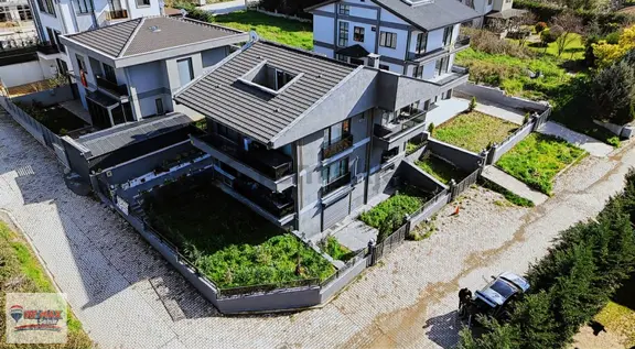 Remax Şehir Yalova Kadıköy Özden Mh. Satılık 8+2 Lüks Villa 2