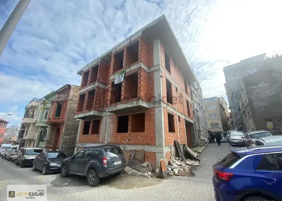 Altın Emlak Vatan'dan Zeyrek'te Satılık Yurt Binası 1