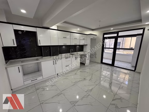 Sümbüller'den Vega Avm Yakını Kilerli G.odalı Z.ısıtma 160m2 3+1 1