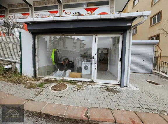 Has Gayrimenkul'den Feride Bekçioğlu Okulu Yanı Dükkan 2
