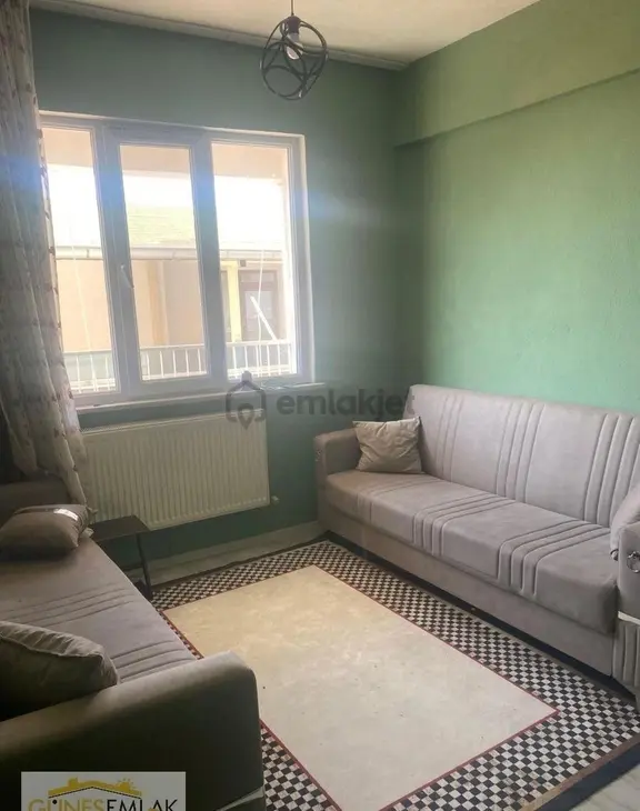 Güneş Emlaktan Çarşı Merkezde Uygun Fiyatlı Satılık Daire 1