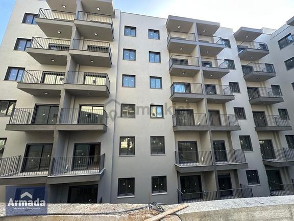 Gaziemir Aktepe Biva Docs Site İçinde Havuzlu Satılık 1+1 Daire 1