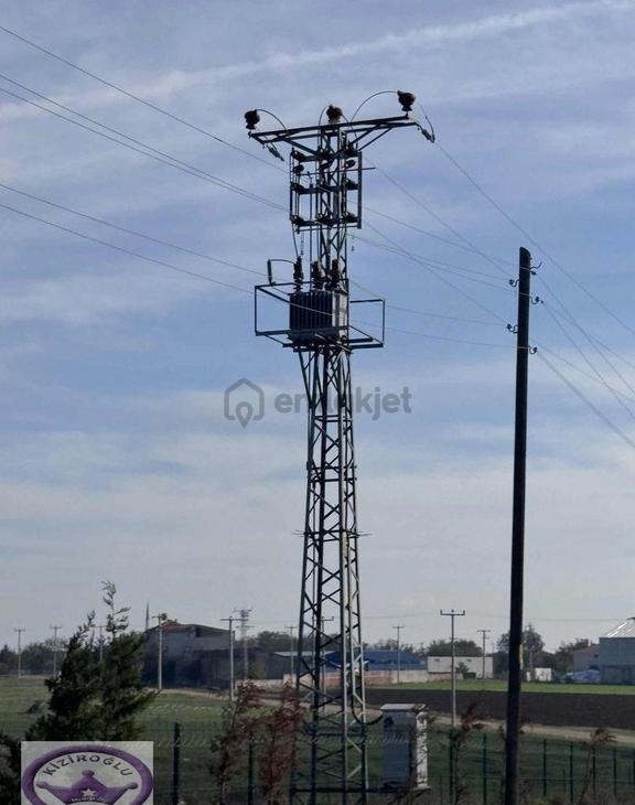 Kırklareli Lüleburgaz Emirali Köyünde 8800m2 Arazili 2