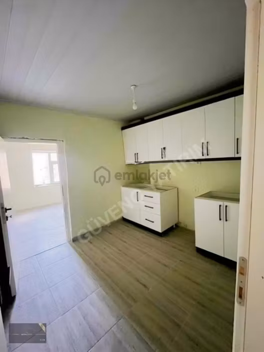 Derebucak Durak Mh. Çarşıda 2+1 Yeni Tadilatlı Satılık Daire 2