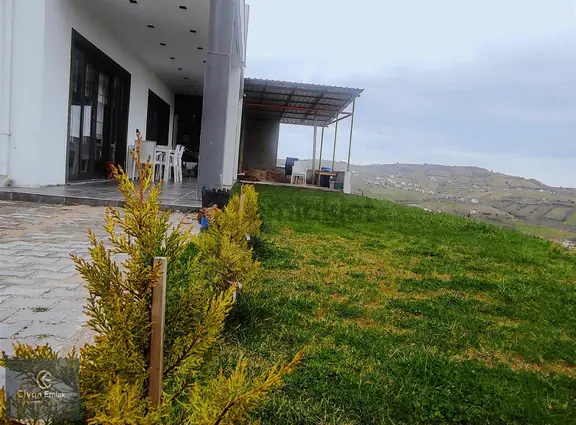Civan'dan Kurugökçe'de 3 Yıllık, Deniz Ve Göl Manzaralı Villa 2