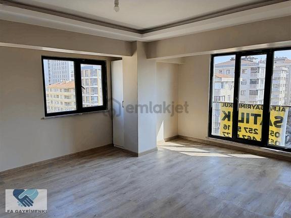 Merdivenköy'de Satılık 3+1 Dubleks Teraslı Daire 2