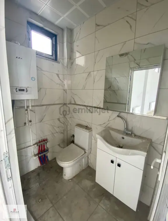 Toygar Mah. Muhteşem Konumlu Satılık 255 M2 Dükkan 2