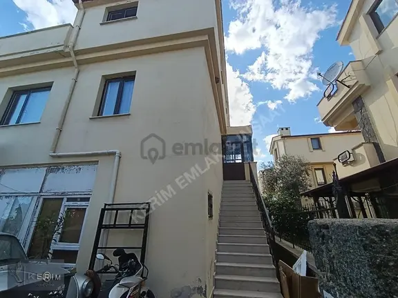 &kerim'den Küçükkuyu'da Kiralık Klimalı Lüx Eşyalı Dublex Daire 1