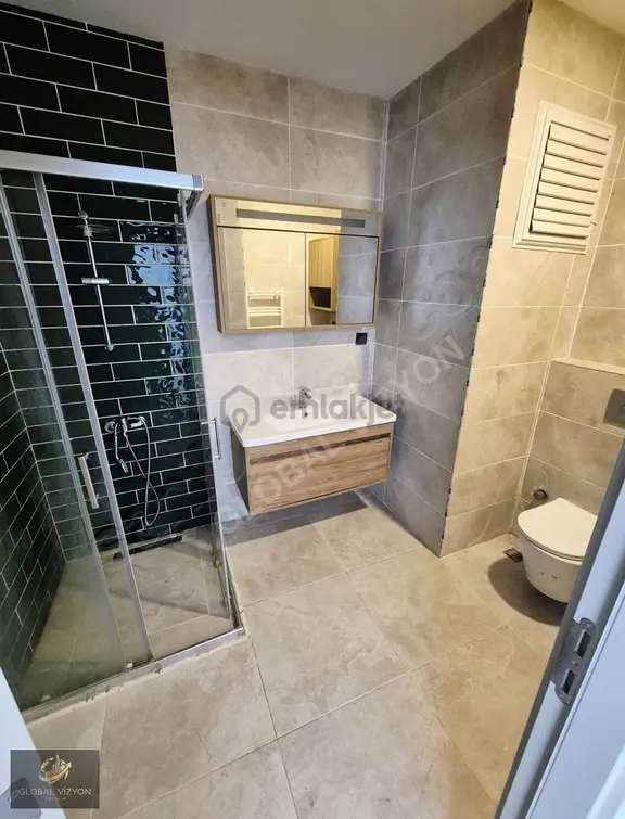 Pendik Perla34 Garanti Bankası Yanı Kiracılı Satılık 1+1 Daire 2