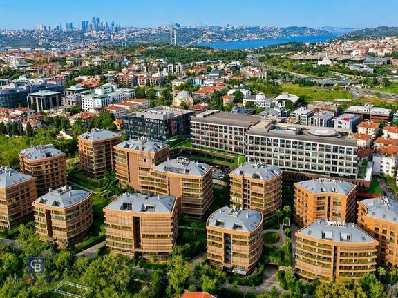 Altunizade Koşuyolu Koru Evleri'nde Şerefiyeli 3+1 Satılık Daire 1