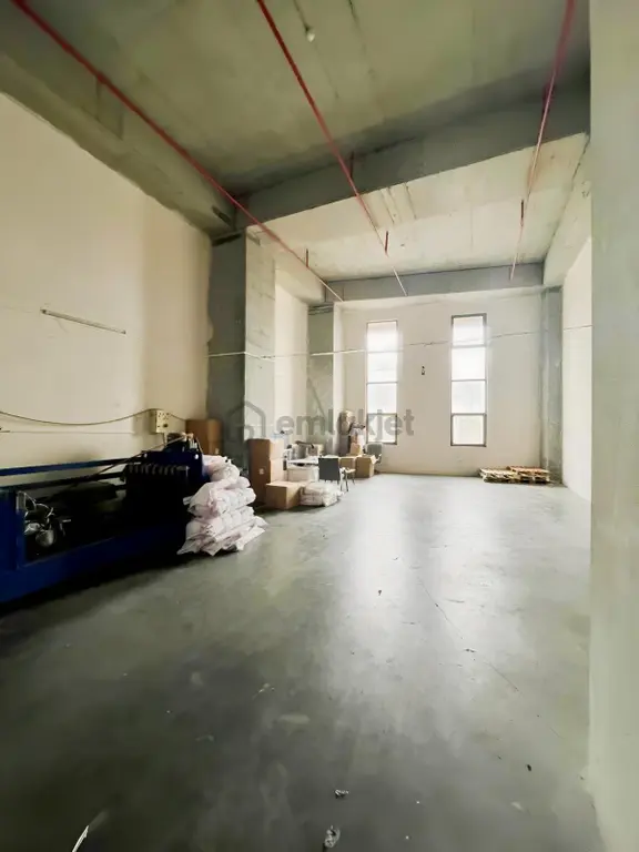 İkitelli Osb 150m2 Tır Kamyon Yaklaşır H 7 2