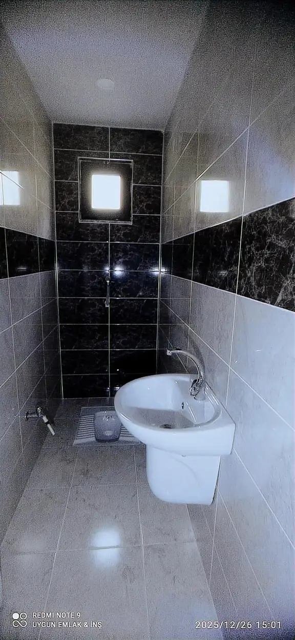 Uygun Cağaloğlu İle Tramvay Arası 2 Cam Balkonlu Yeni 2+1 2