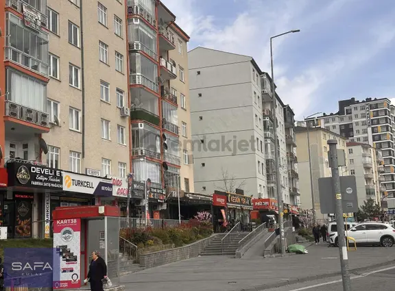 Safa Emlaktan Talasın Kalbinde Satılık Daire 1