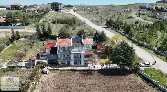 K.kazan Gyo'dan Satılık 9+1 3katlı Villa 1470m2 1