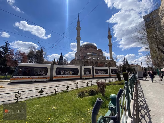 Rw Lıfe// İstiklal Mh. İki Eylül Cd. Üzerinde Satılık1+0 Daire 1
