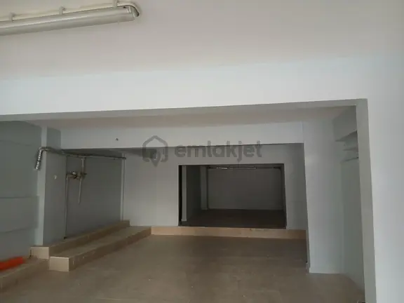 Gölcük Değirmenderede Merkezde İş Yeri 1