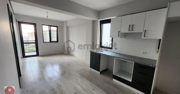 Edirne Cumhuriyet Mah.de Geniş Sıfır Kiralık 1+1 Eşyasız Daire 2