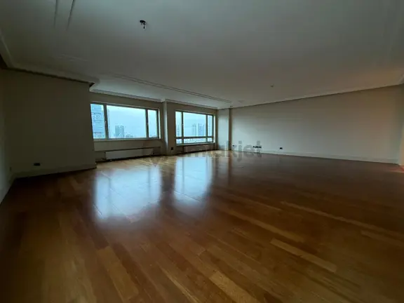 Metrocity'de 302 M2 Satılık 4+1 Daire 1