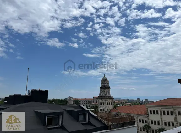 Parlak'tan Üsküdar Selimiye^de Genç Binada 3+2 Yatırımlık Fırsat 1