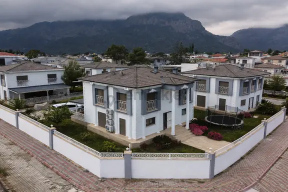 Göynükte Ayrıcalıklı Yaşam: Ultra Lüks Kiralık Villa 2