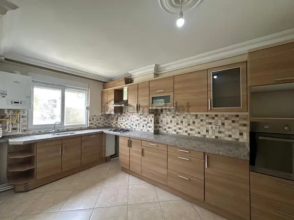 Kavuşturan Emlak'ta Edremit Akçay'da Satılık Manzaral 2+1 Daire 1