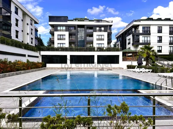 İstanbul Beylikdüzün De Huzurlu Bir Sitede Satılık 2+1 Daire 2
