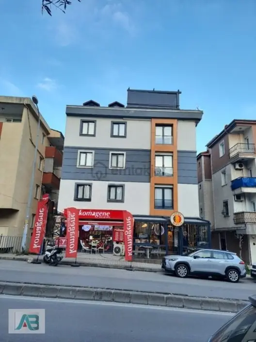 Ümraniye Armağanevlerde Metro'ya Yakın İskanlı 1+1 Daire 1