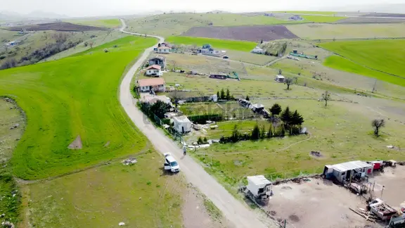 *-peçenek Te 850 Metre Tapulu Manzaralı Uygun Bahçe-* 1