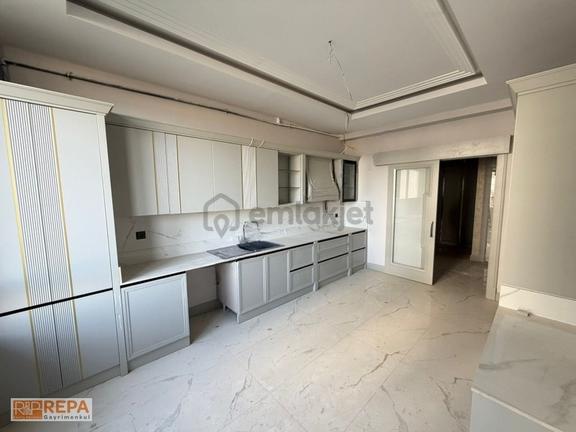 Repa Gayrimenkul Furkan Özer'den Site İçi Sıfır Giriş Kat 3+1 1