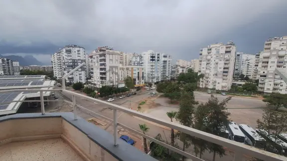 Fırsat Fiyat ! Üniversite/emniyet Yakını Satılık 3+1 1