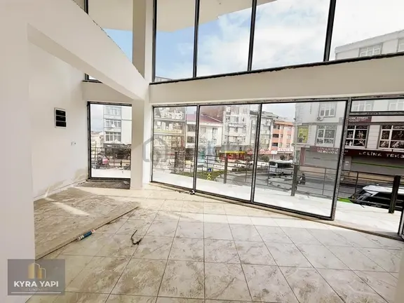 Kyra Yapı Merkezi Konumda Cadde Üzeri Masrafsız Kiralık Dükkan 1