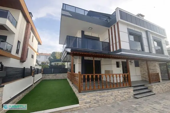 Çiğli Evka 2 De Satılık 6+1 Villa 1