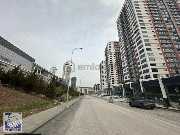 Natavega Yanı Skyline Tower'da Satılık Dükkan 1