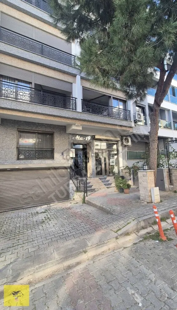 Bostanlı Migros Yakını 90m² 1+1 Satılık Daire 1