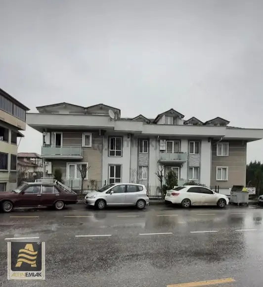 Serdivan İstiklal Mahallesinde Satılık 2+1 Apart Daire 1
