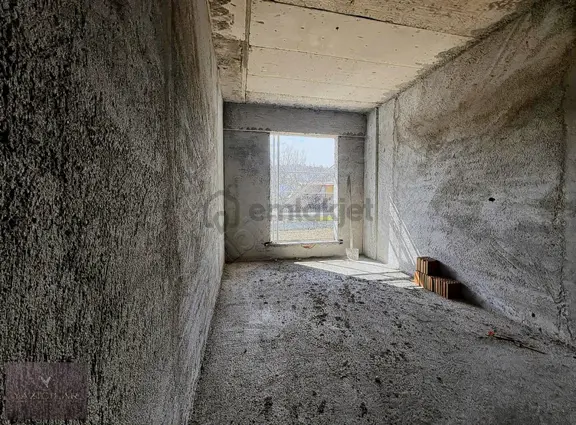 Suşehri Yalnızbağlar Mahallesinde Satılık 2+1 Daire 2