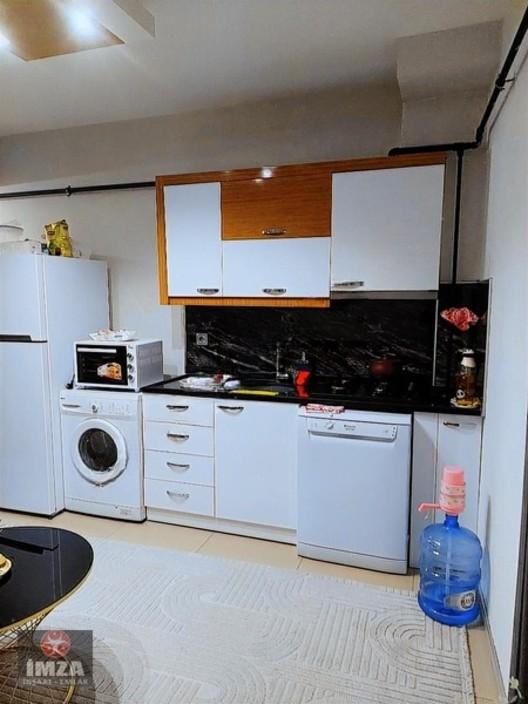Atalarda 2+1 Arakat Balkonlu Satılık Lüx Apart 1