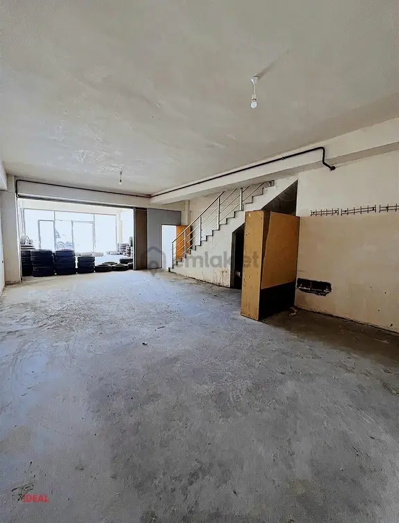 Yenice'de İmalathane Ve Galerici İçinde Satılık 300 M² Dükkan 2