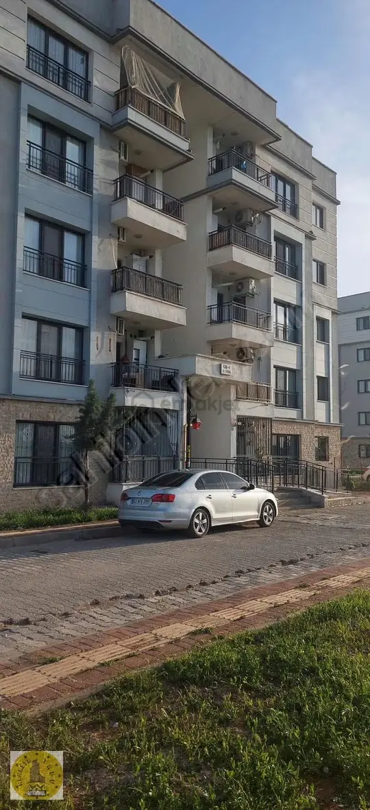 Realite Gayrimenkulden Şanlıurfa Akçakale De Satılık Temiz Daire 2