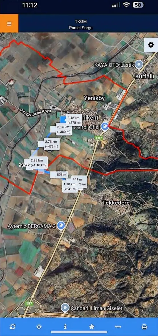 İzmir Yoluna 1 Km Mesafede Tarla 2