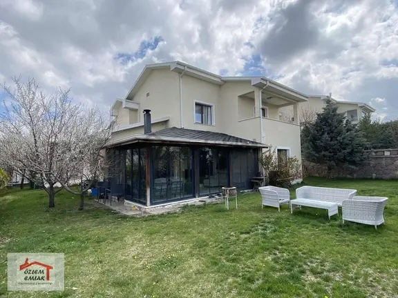 Gölbaşı Gülkent Göl Villaları Şerefiyeli Tam Bağımsız Villa 1