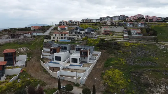 Doğa & Deniz Manzaralı | 5+1 Köşe Villa | Foçaköy’de Fırsat 1