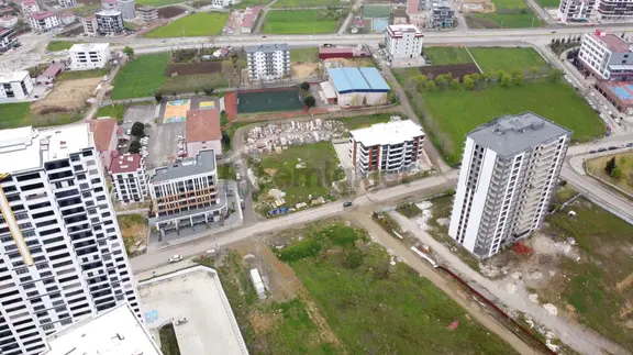 Amazon'dan Derecik'te 6 Kata İmarlı 1,3 Emsal, 773 M2 Arsa 1