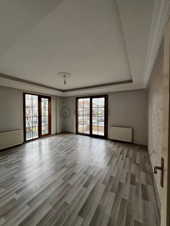 Menemen Uğur Mumcu Mah. 3+1 Geniş Kiralık Daire 2