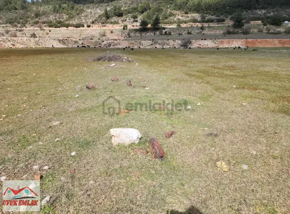 Muğla Menteşe Akçaova'da 4 Katlı İmarlı Köşe Parsel, Yatırımlık 2
